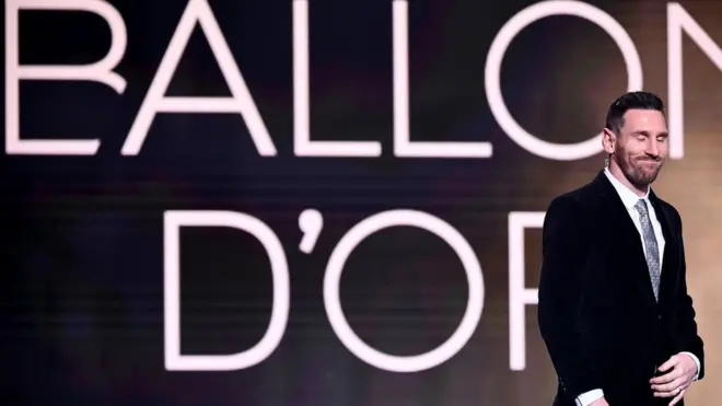 لم تصدر القائمة القصيرة للمرشحين للفوز ببالون دور بدون اسم ميسي منذ عام 2006