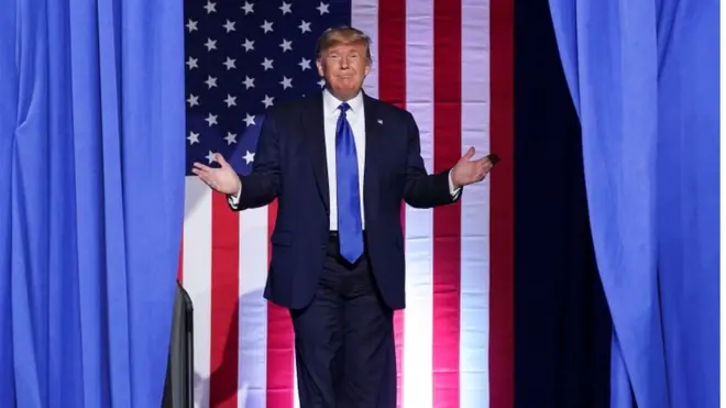 Trump em campanha em uma universidade em Milwaukee