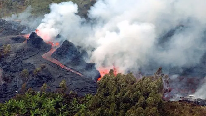 ሓላዊ ንጡፍ እሳተ ጎመራ ኮንጎ ብዛዕባ እቲ ኣብ ዴሞክራሲያዊት ሪፐብሊክ ኮንጎ ከተማ ጎማ ዘሎ ንጡፍ እሳተ ጎመራ ይዛረብ።