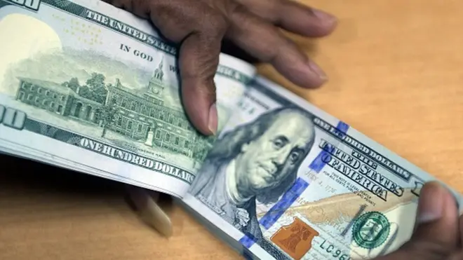 انڈیا نے 10 ارب ڈالرز کا قرضہ بیرونی کرنسی میں حاصل کرنے کا اعلان کیا ہے۔