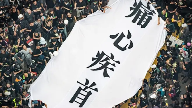 香港6月16日再度爆發規模巨大的遊行示威