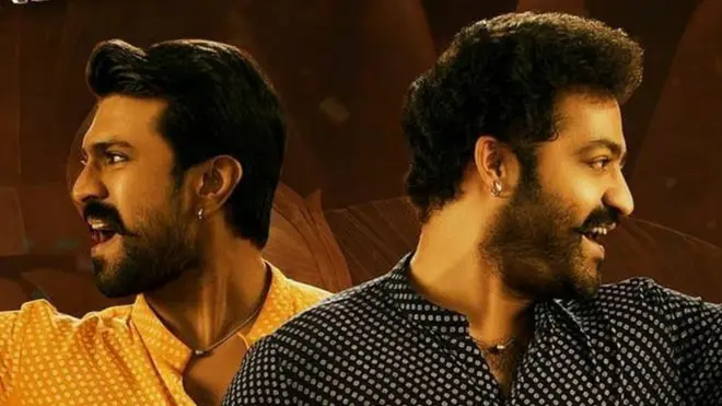 फ़िल्म RRR में अल्लुरी सीतारामा राजू और कुमारम भीम का किरदार अभिनेता राम चरण और एनटी रामा राव जूनियर ने निभाई है.