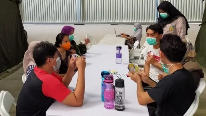 Mahasiswa Indonesia akan diperiksa kesehatannya tiga kali di lokasi karantina.