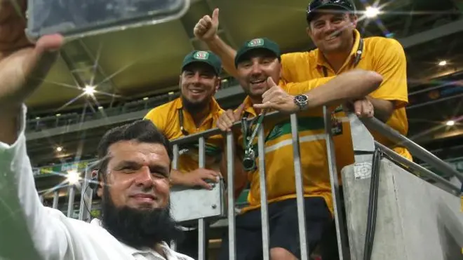 আন্তর্জাতিক ক্রিকেটে আলিম দার ৪৩৫টি ম্যাচে আম্পায়ার হিসেবে দায়িত্ব পালন করেছেন।