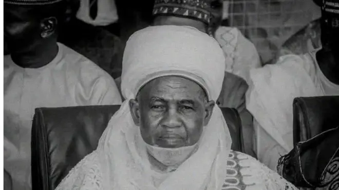 Emir ilu Gusau to doloogbe, Ọmọwe Ibrahim Bello