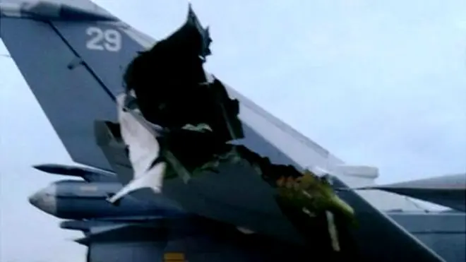 俄罗斯报纸Kommersant报道，至少7加战机被损坏，其中包括4架苏-24前线轰炸机，两架苏-35S多用途战斗机和一架安-72军用运输机。