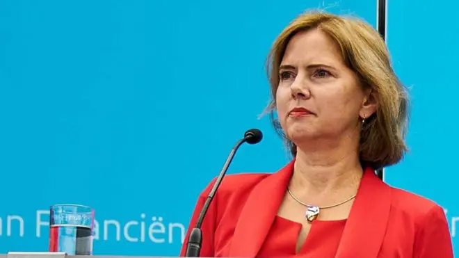Hollanda Bayındırlık Bakanı Cora van Nieuwenhuizen