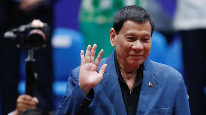 菲律賓總統杜特爾特向香港菲僑民揮手（12/4/2018）