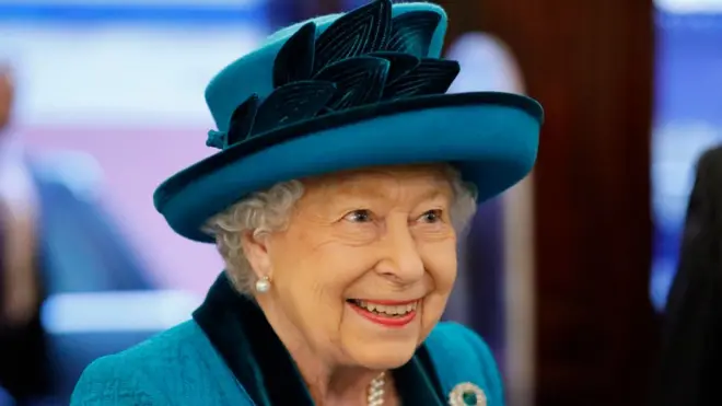 Nữ hoàng Elizabeth II là gương mặt được yêu mến nhất của Hoàng gia Anh