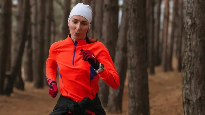 Бегунья Елена Нечаева