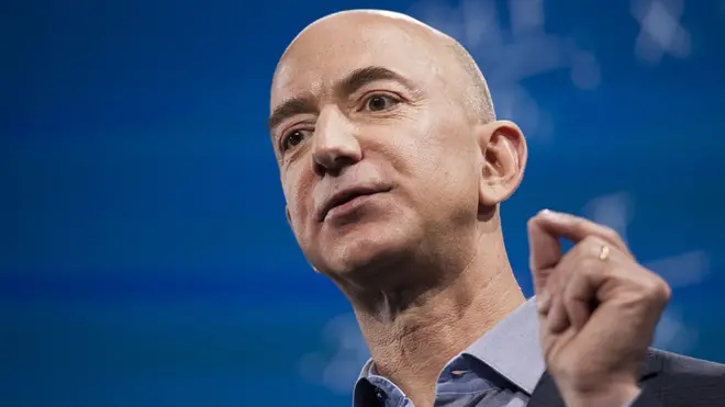 Bezos es el hombre más rico del mundo y su fortuna supera los US$105.000.