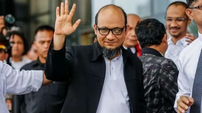 Sejak April 2017, kepolisian belum menangkap dan menetapkan tersangka pada kasus penyerangan terhadap Novel Baswedan.