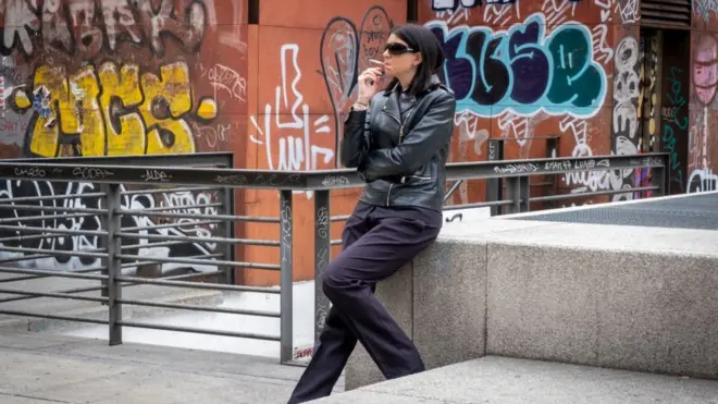 Ispeen keessatti namoonni miiliyoona 10 ta'an tamboo xuuxu