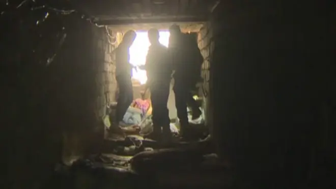 IS ප්‍රහාරකයන්ගේ උමඟක්