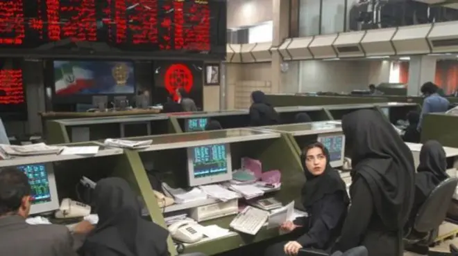 یکی از دلایل اصلی رشد بورس ، سرازیر شدن نقدینگی به این بازار در سالهای اخیر بوده است