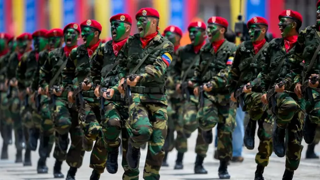 Venezuelan soldiers parading