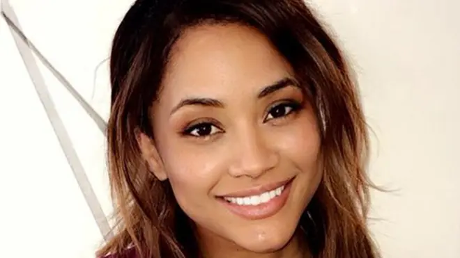 Angeellaa Eksifoord waan ta'e hunda Whatapp irratti ibsiteetti