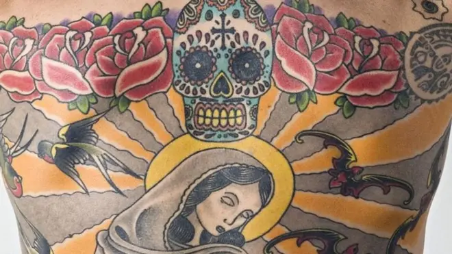 Tim Steiner aceptó que le hicieran el tatuaje hace más de 10 años.