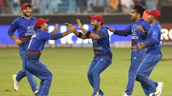 رځپاڼې د افغان کرېکټ په تړاو يو مطلب خپور کړى او وايي افغانستان بالاخره د خپلې بالقوه وړتيا څرک څرګند کړ چې د څلوېښت کلنې جګړې په له منځه وړلو کې پاتې راغلی.