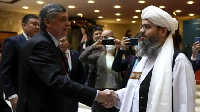 شهاب الدین دلاور، نماینده طالبان و ضمیر کابلوف، نماینده روسیه در امور افغانستان