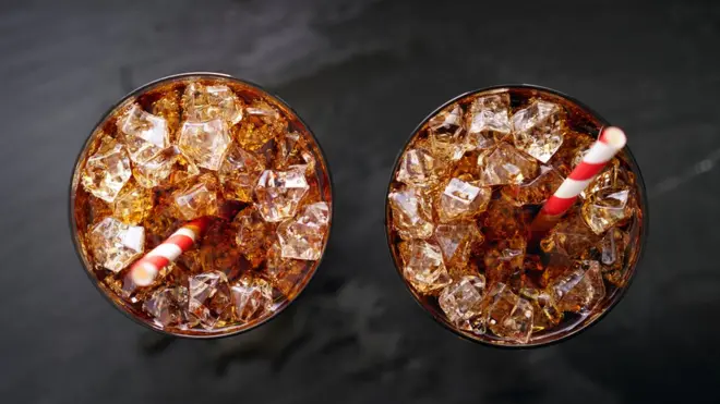 Во Франции уже действует налог на продажу сладких напитков, а в школах запрещены автоматы с едой