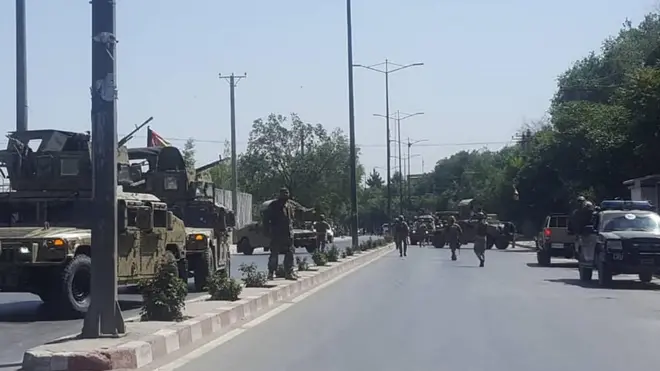 د کورنیو چارو وزارت وايي پنځه تنه بریدګر وژل شوي او اوس چاڼیز عملیات روان دي.