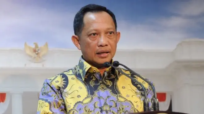 Kapolri Jenderal Tito Karnavian menyampaikan keterangan pers, Sabtu (5/11) malam.