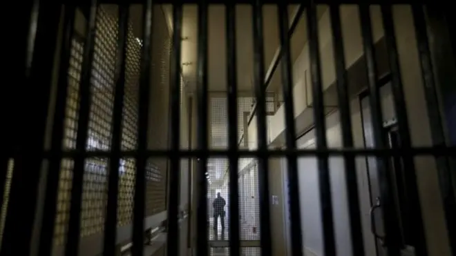 زندان- عکس تزئینی