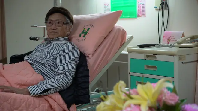 台灣知名主播傅達仁赴瑞士尋求協助自殺，獲得「綠燈」許可。他能不能掌控通往生命重點的道路？