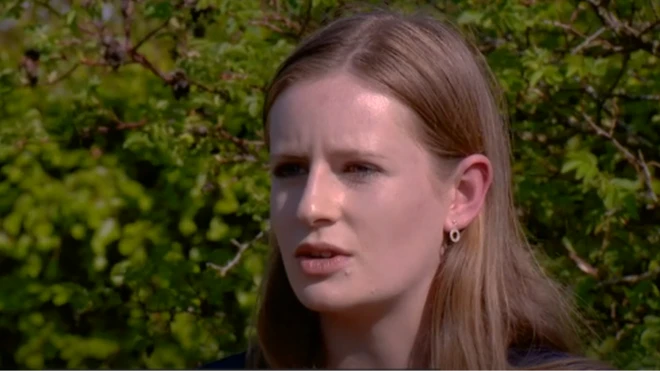 A los 14 fue diagnostica. Hoy, a los 26, continúa sufriendo secuelas.