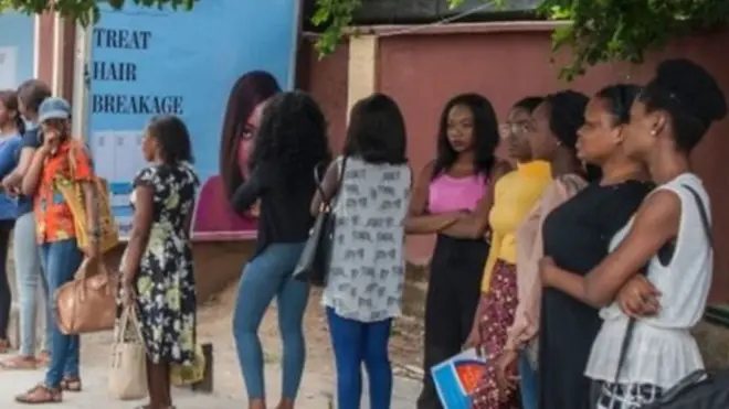 Akụkọ maka ụlọakwụkwọ