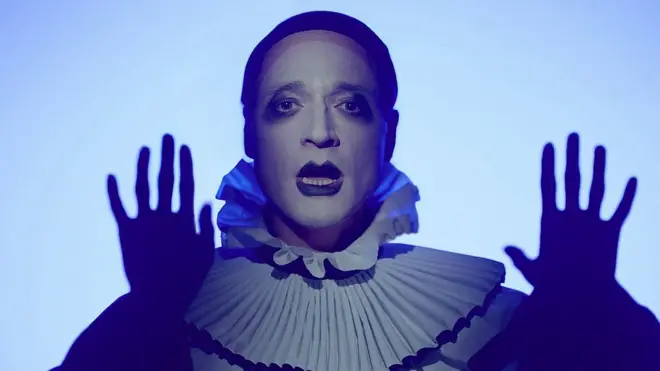 Кадр из фильма "Вертинский"