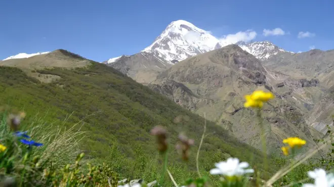 Гора Казбек у Грузії