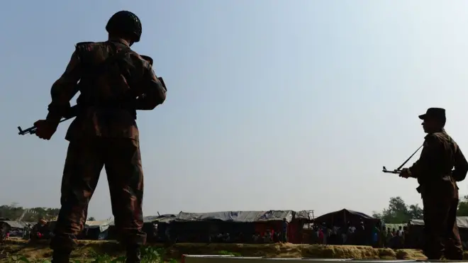 Pengerahan militer di perbatasan Bangladesh-Myanmar menimbulkan kekhawatiran pada upaya pemulangan kembali pengungsi Rohingya.