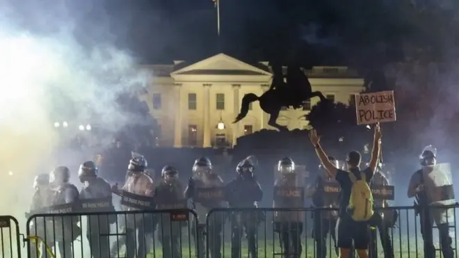 ቤተ-መንግስቲ ኣመሪካ