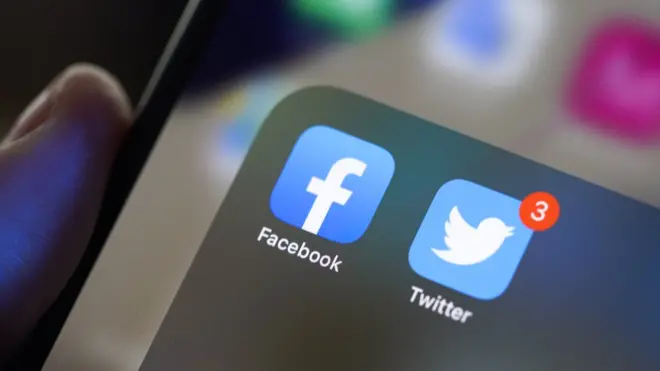 Facebook ve Twitter.