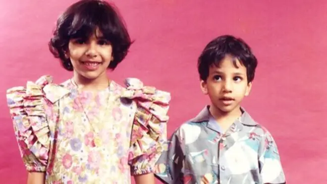 منار مع أخيها ماجد