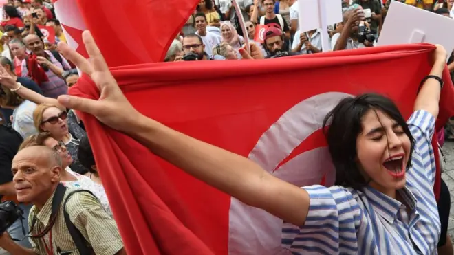 Rouijel proposait aux Tunisiennes connectées de se faire accompagner lors de leurs sorties par des hommes afin d'éviter toutes formes d'harcèlement de rue et les agressions (image d'illustration).