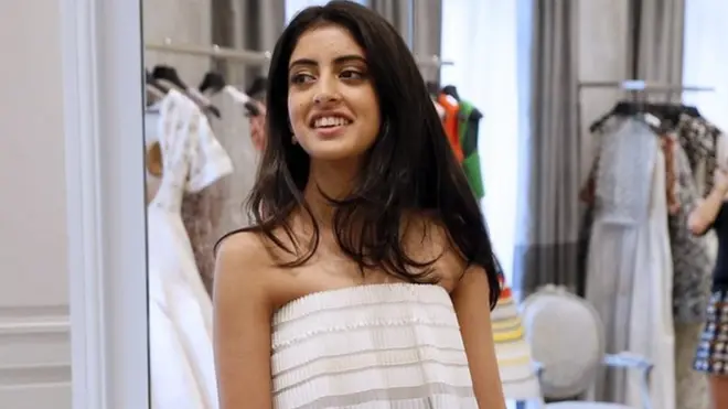 نویہ نویلی نندہ امیتابھ بچن کی نواسی ہیں