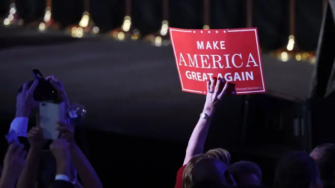 "Сделать Америку вновь великой"