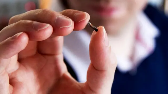 Капсула с микрочипом