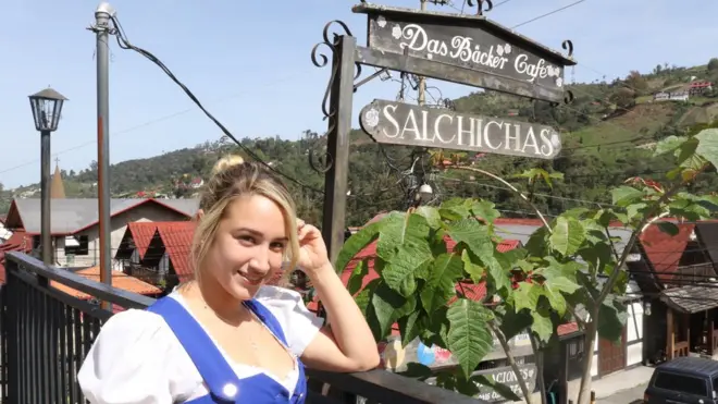 Mariel Rivero se siente agradecida y sus hijas tienen la nacionalidad alemana.