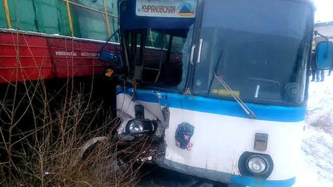 Автобус, потяг