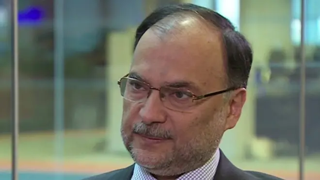 احسن اقبال کے مطابق بجلی کے بحران پر سنہ 2018 تک قابو پالیا جائے گا