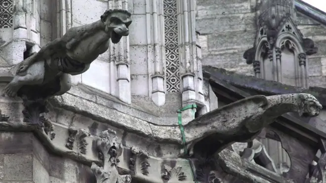 Трещины в соборе: как Нотр-Дам разрушался до пожара