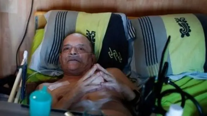 آلن کوک در ۳۴ سال گذشته مبتلا به نوعی بیماری لاعلاج است