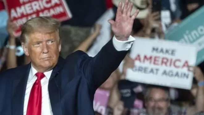 डोनल्ड ट्रंप