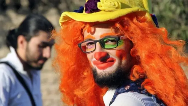 احمد الخطیب، فعال رسانه‌ای در حلب، این تصویر انس الباشا را منتشر کرد