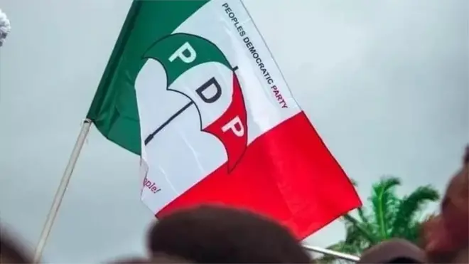 Aisa ẹgbẹ osẹlu PDP