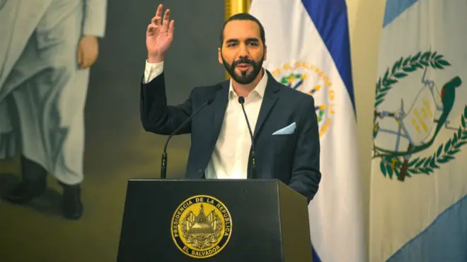 Bukele asegura que su iniciativa generará empleos y aumentará la inclusión.